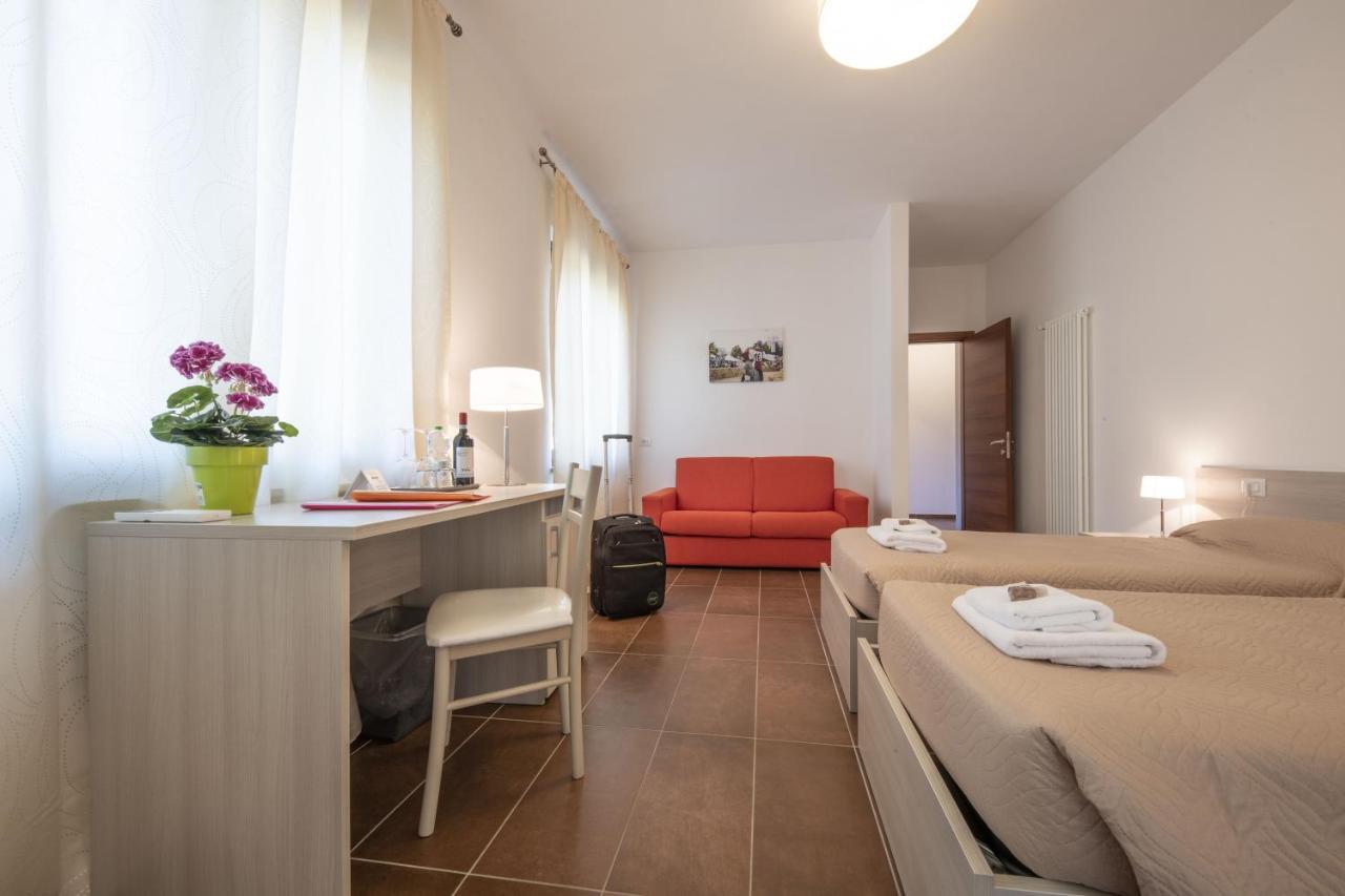 Agriturismo La Bioca Castiglione Falletto Luaran gambar